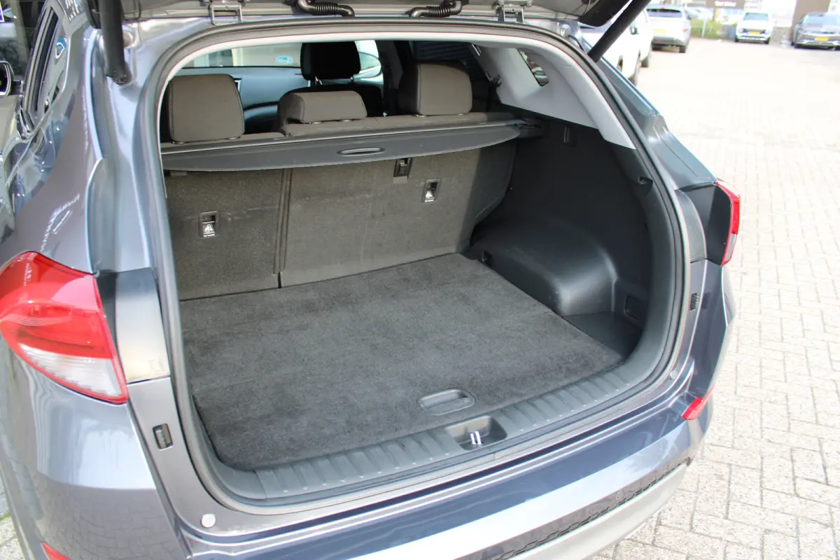 1.6 T-GDi 177pk Premium 4WD Automaat | Elektrische achterklep | Stoelverwarming | Trekhaak 1.600kg! | Camera | Cruise control | Parkeersensoren | Stuurverwarming