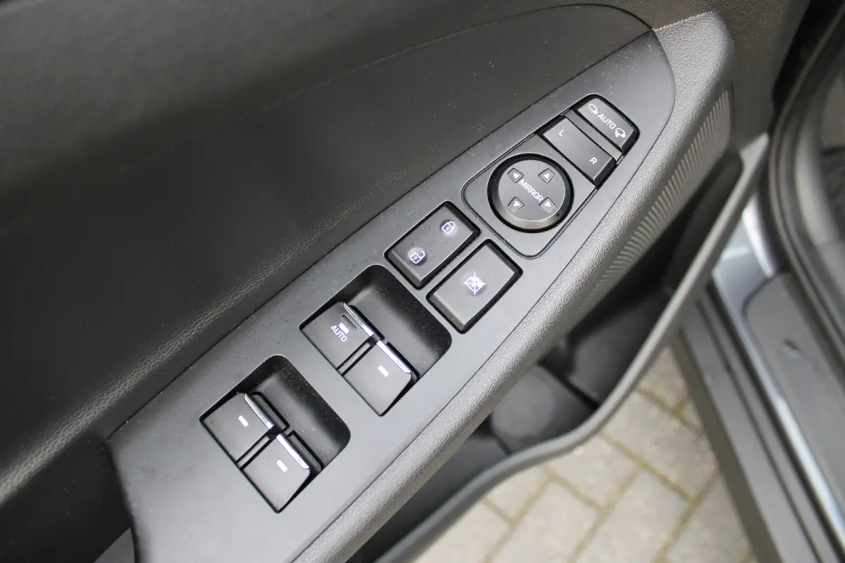 1.6 T-GDi 177pk Premium 4WD Automaat | Elektrische achterklep | Stoelverwarming | Trekhaak 1.600kg! | Camera | Cruise control | Parkeersensoren | Stuurverwarming