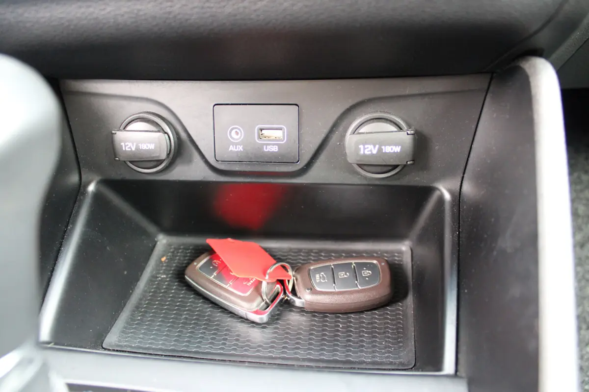 1.6 T-GDi 177pk Premium 4WD Automaat | Elektrische achterklep | Stoelverwarming | Trekhaak 1.600kg! | Camera | Cruise control | Parkeersensoren | Stuurverwarming