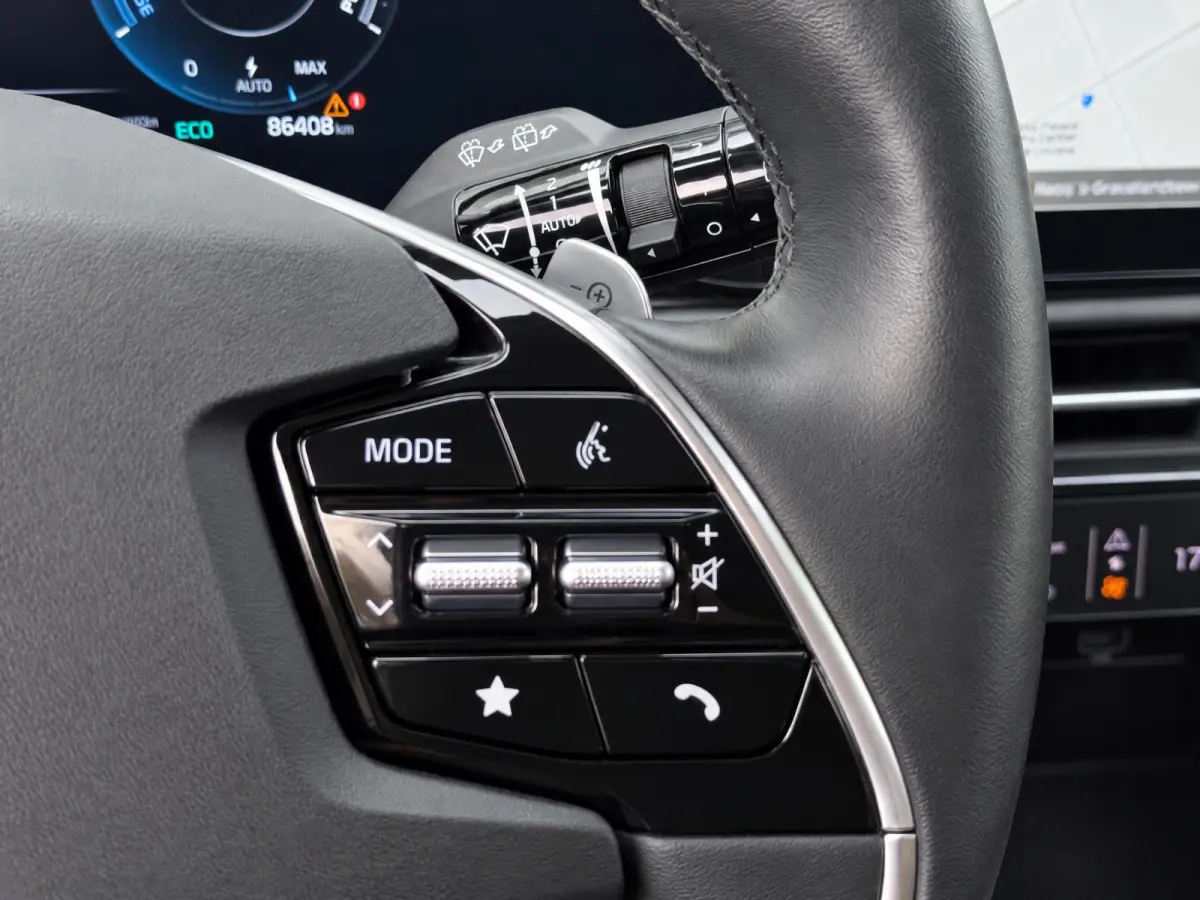 Edition Advanced 64.8 kWh Dealer onderhouden | Navigatie | Stoel + stuurverwarming | ACC | Applecarplay