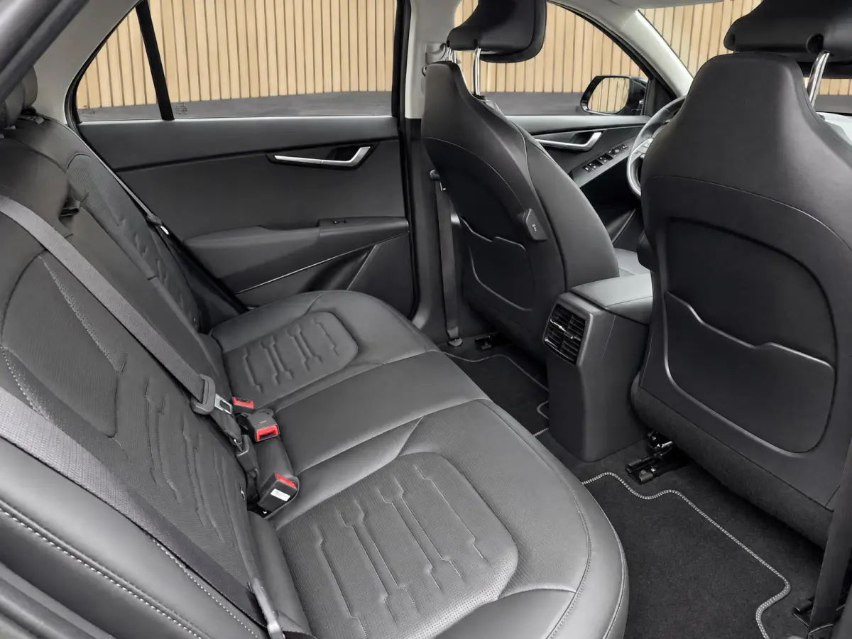 Edition Advanced 64.8 kWh Dealer onderhouden | Navigatie | Stoel + stuurverwarming | ACC | Applecarplay