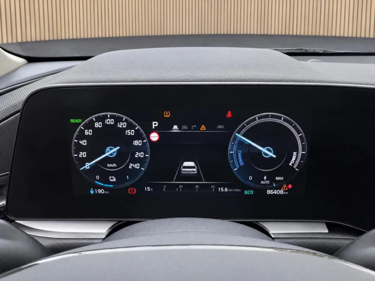 Edition Advanced 64.8 kWh Dealer onderhouden | Navigatie | Stoel + stuurverwarming | ACC | Applecarplay