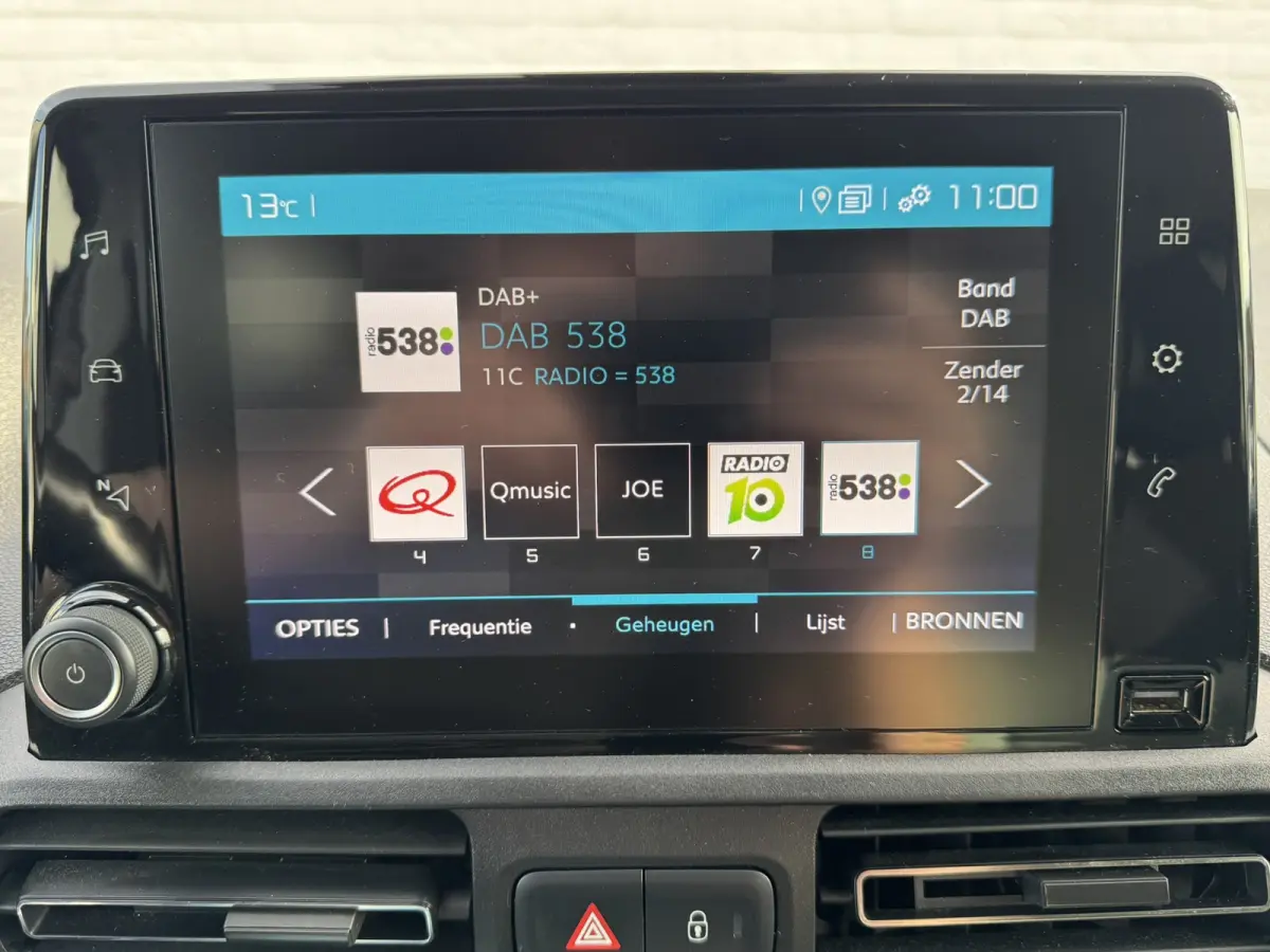 1.2 PureTech Feel Camera Carplay Climate Control Cruisecontrol All-Season Banden PDC V+A