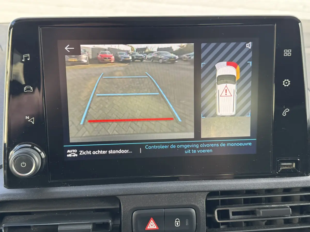 1.2 PureTech Feel Camera Carplay Climate Control Cruisecontrol All-Season Banden PDC V+A