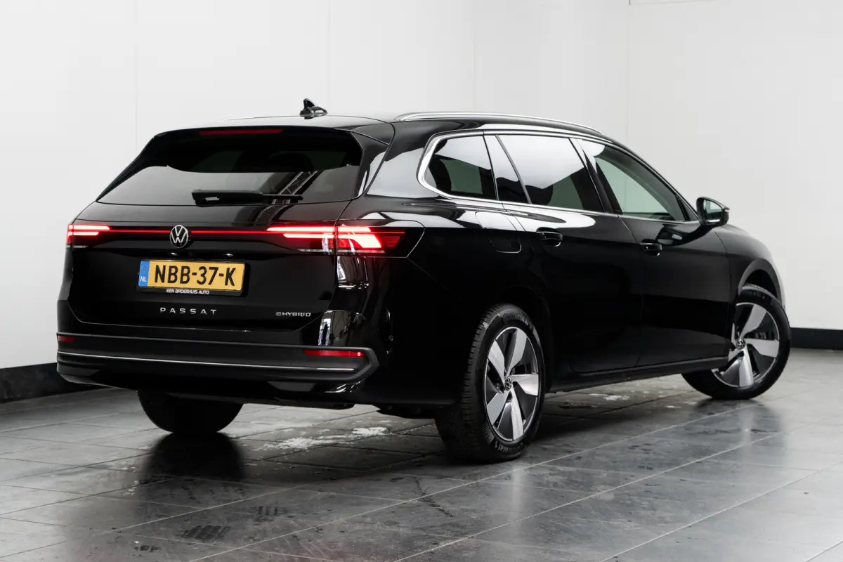 1.5 eHybrid 204PK DSG-6 Business | TREKHAAK | NAVIGATIE | HUD | STOEL + STUURVERW. | CAMERA | APP CONNECT