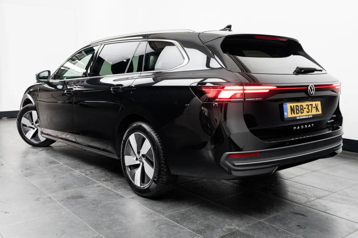 1.5 eHybrid 204PK DSG-6 Business | TREKHAAK | NAVIGATIE | HUD | STOEL + STUURVERW. | CAMERA | APP CONNECT