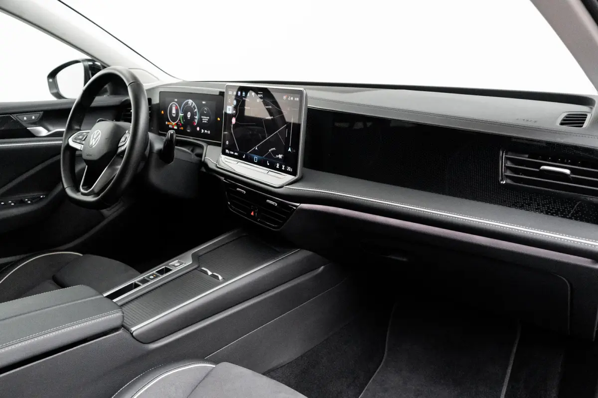 1.5 eHybrid 204PK DSG-6 Business | TREKHAAK | NAVIGATIE | HUD | STOEL + STUURVERW. | CAMERA | APP CONNECT