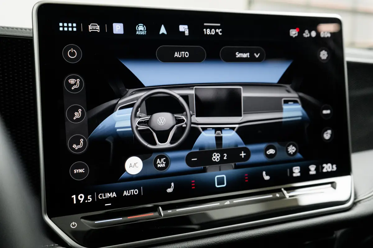 1.5 eHybrid 204PK DSG-6 Business | TREKHAAK | NAVIGATIE | HUD | STOEL + STUURVERW. | CAMERA | APP CONNECT