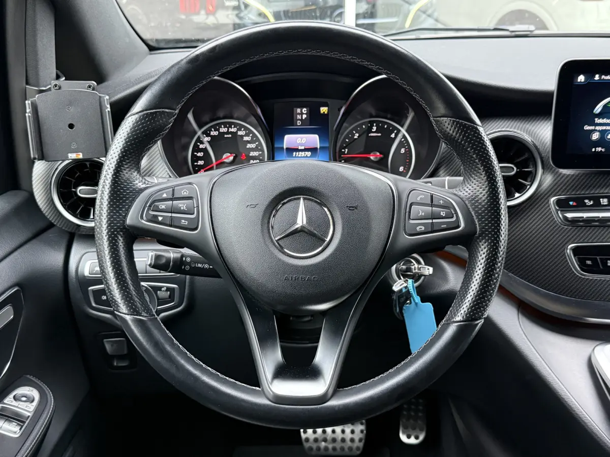 220d Lang DC Avantgarde Edition AMG | Facelift | Trekhaak afn. | Leder | 360 Cam. | Burmester