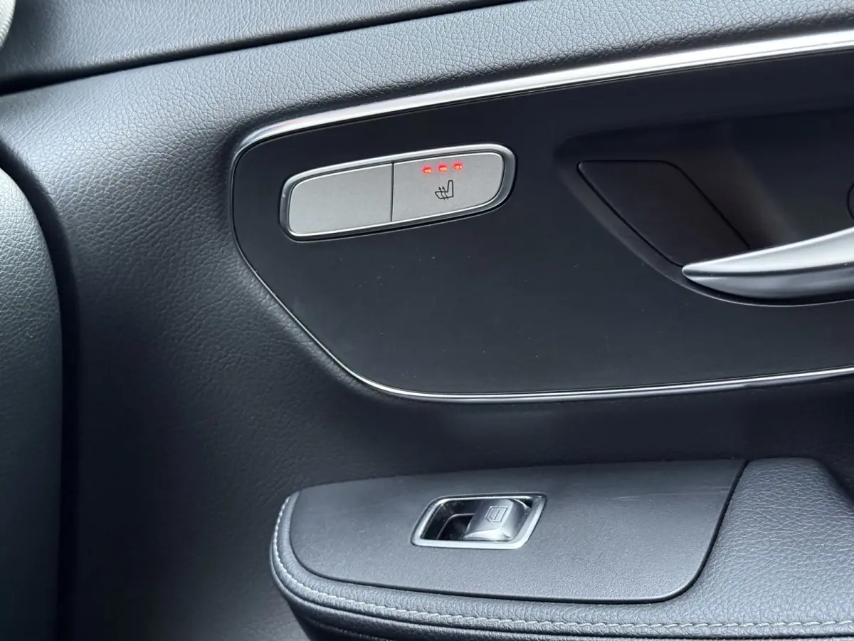 220d Lang DC Avantgarde Edition AMG | Facelift | Trekhaak afn. | Leder | 360 Cam. | Burmester