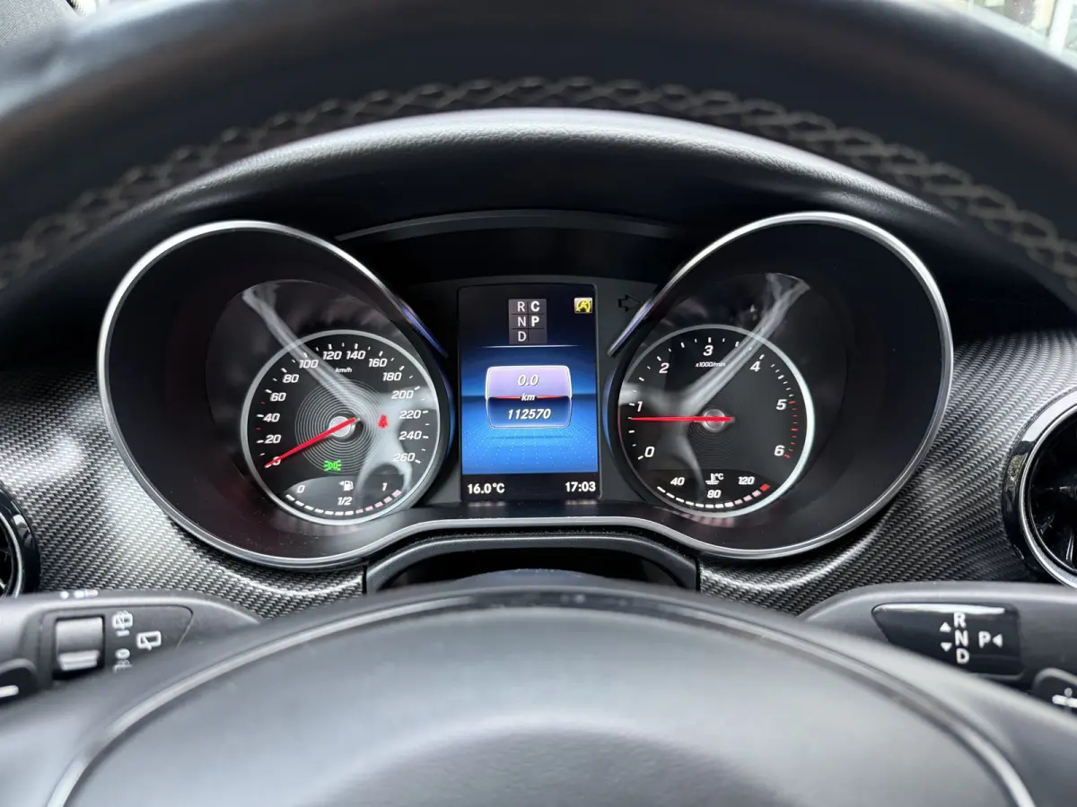 220d Lang DC Avantgarde Edition AMG | Facelift | Trekhaak afn. | Leder | 360 Cam. | Burmester