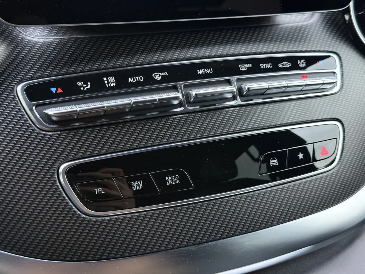220d Lang DC Avantgarde Edition AMG | Facelift | Trekhaak afn. | Leder | 360 Cam. | Burmester