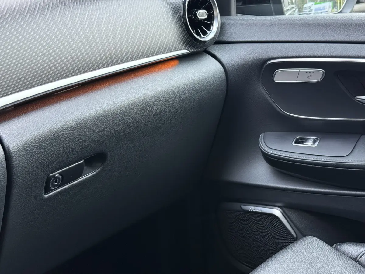 220d Lang DC Avantgarde Edition AMG | Facelift | Trekhaak afn. | Leder | 360 Cam. | Burmester