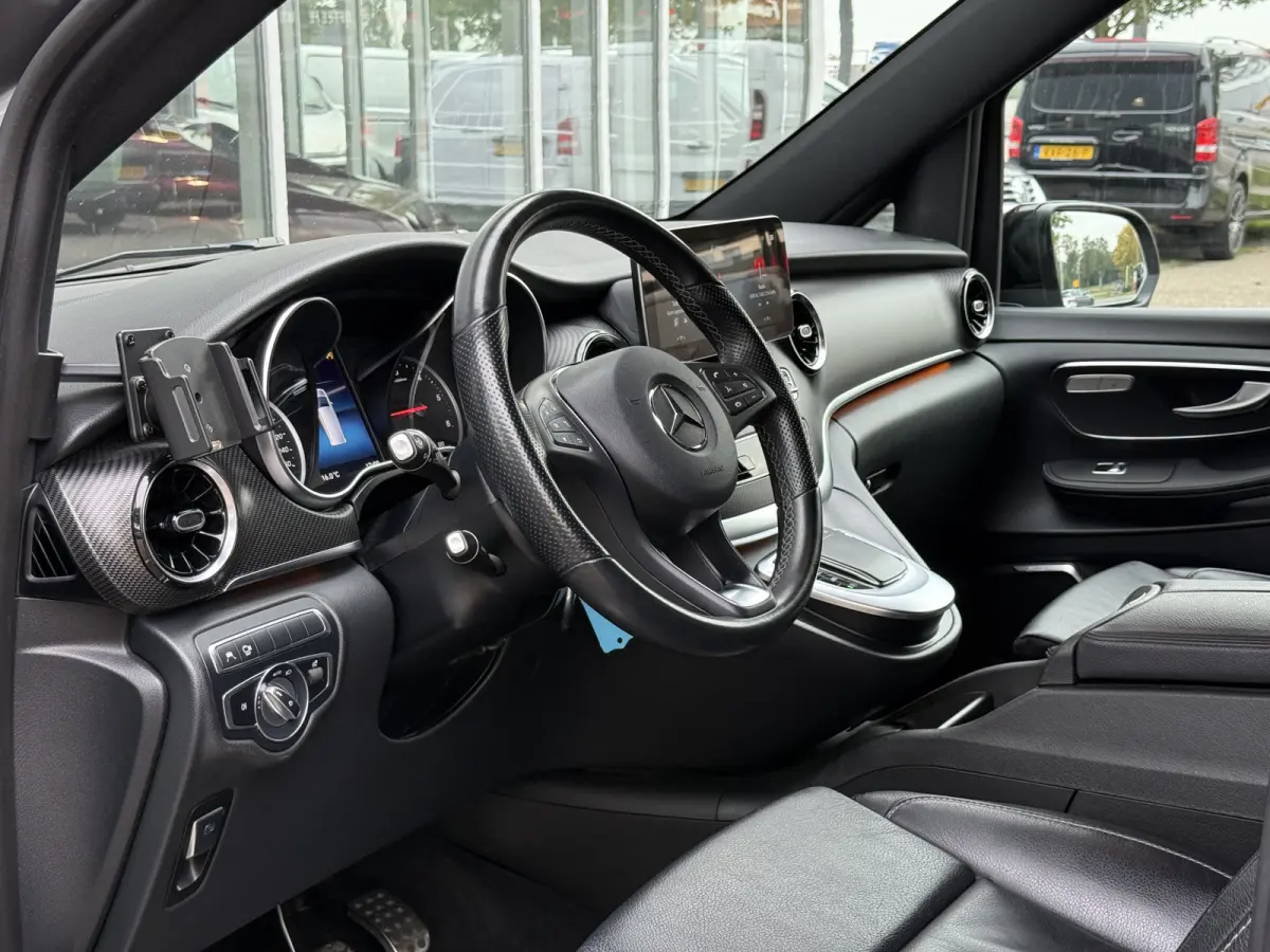 220d Lang DC Avantgarde Edition AMG | Facelift | Trekhaak afn. | Leder | 360 Cam. | Burmester