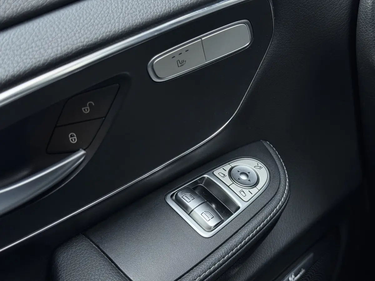 220d Lang DC Avantgarde Edition AMG | Facelift | Trekhaak afn. | Leder | 360 Cam. | Burmester