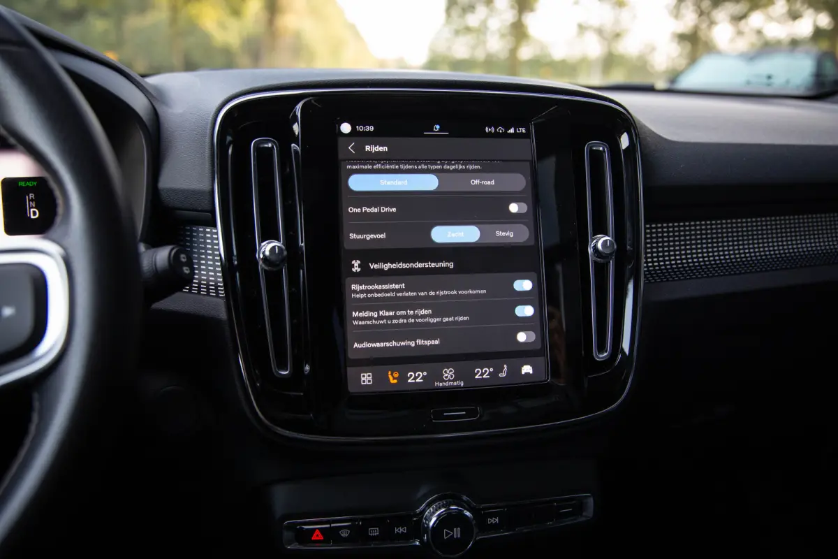 P8 AWD R-Design , SOH 92%, Harman/Kardon, Apple Carplay, Adap. cruise, 360-graden camera, Trekhaak