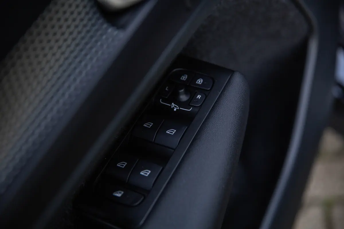 P8 AWD R-Design , SOH 92%, Harman/Kardon, Apple Carplay, Adap. cruise, 360-graden camera, Trekhaak