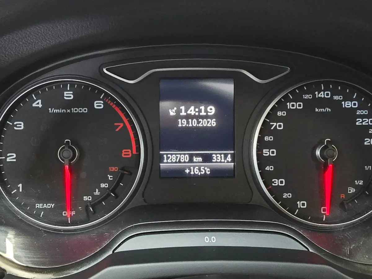 1.0 TFSI Sport S Line / NAP / Open Panoramadak / Cruise Control / Camera / Navi / Elek Pakket / Nette Staat