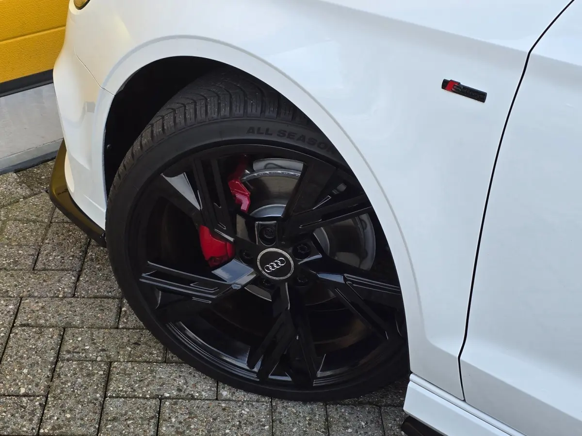 1.0 TFSI Sport S Line / NAP / Open Panoramadak / Cruise Control / Camera / Navi / Elek Pakket / Nette Staat