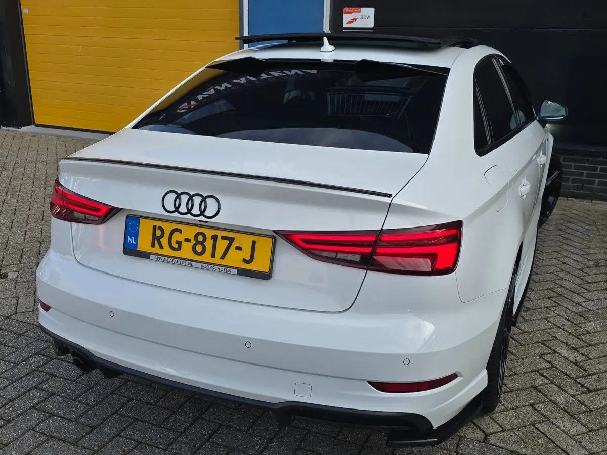 1.0 TFSI Sport S Line / NAP / Open Panoramadak / Cruise Control / Camera / Navi / Elek Pakket / Nette Staat