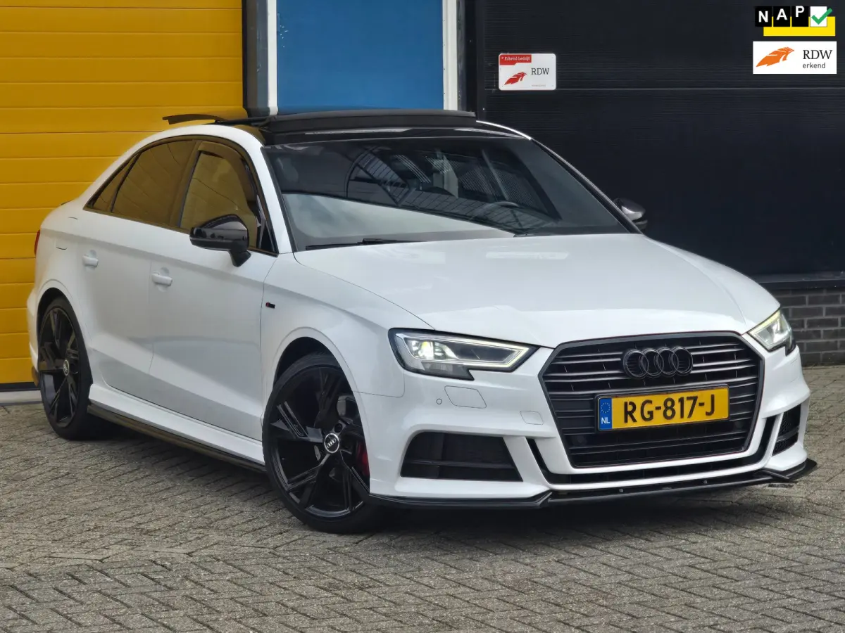 1.0 TFSI Sport S Line / NAP / Open Panoramadak / Cruise Control / Camera / Navi / Elek Pakket / Nette Staat