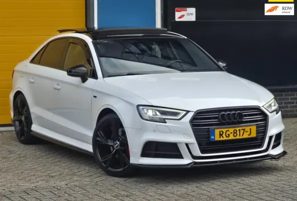 1.0 TFSI Sport S Line / NAP / Open Panoramadak / Cruise Control / Camera / Navi / Elek Pakket / Nette Staat