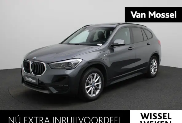xDrive25e | PANORAMA-SCHUIFDAK | HEAD-UP | LEER | CAMERA | NAVIGATIE | STOELVERWARMING
