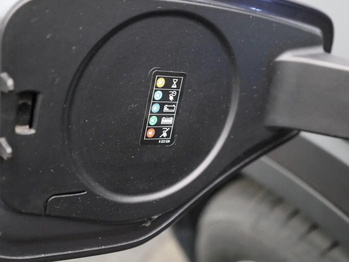 xDrive25e | PANORAMA-SCHUIFDAK | HEAD-UP | LEER | CAMERA | NAVIGATIE | STOELVERWARMING