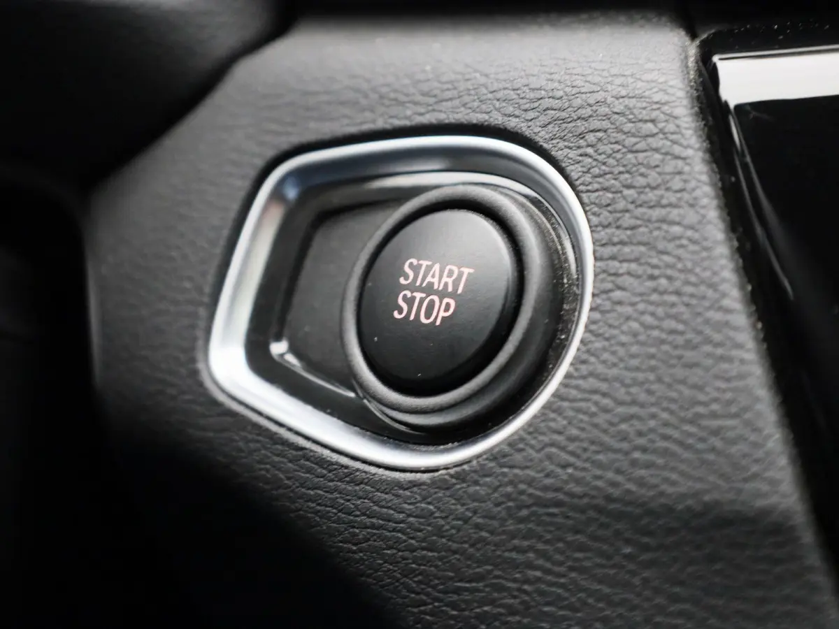 xDrive25e | PANORAMA-SCHUIFDAK | HEAD-UP | LEER | CAMERA | NAVIGATIE | STOELVERWARMING