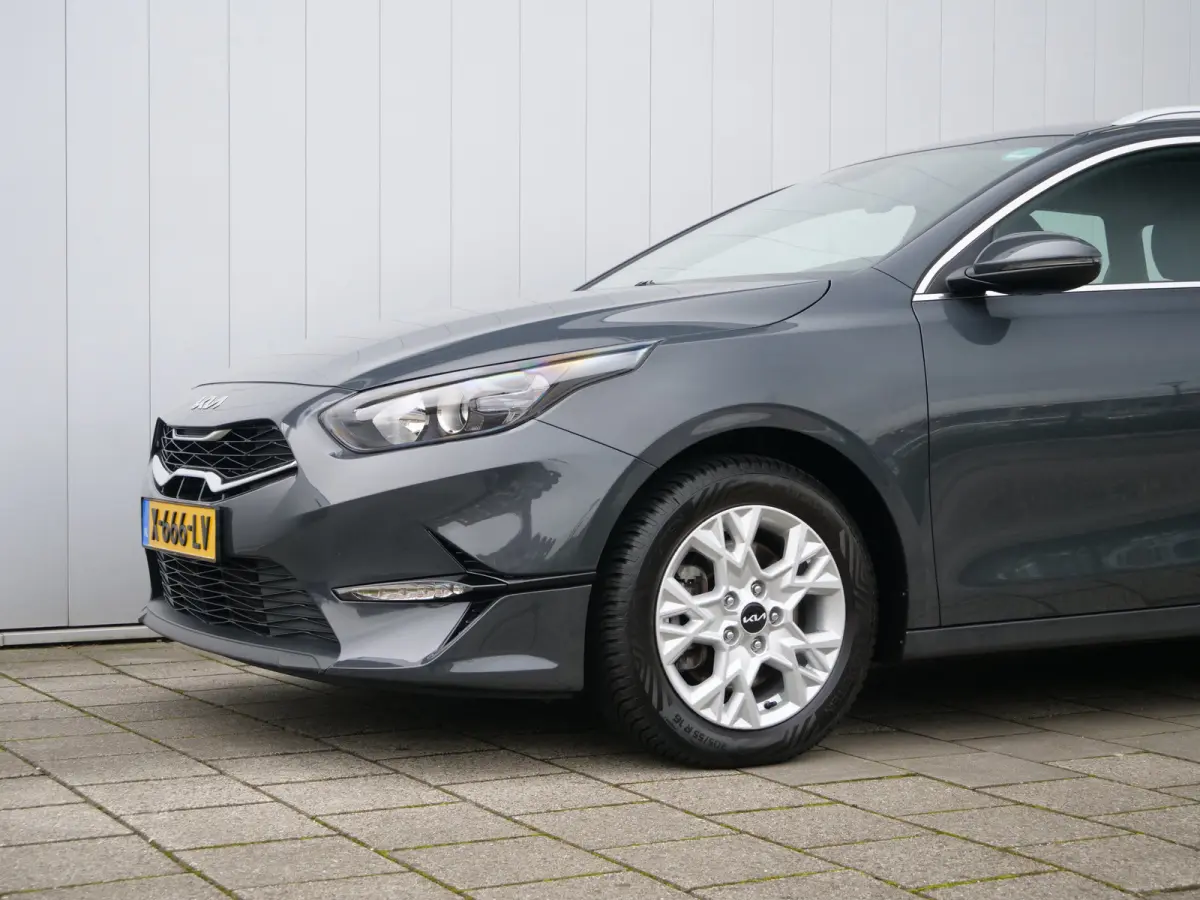 1.0 T-GDi ComfortLine 120 Pk DAB / Apple Carplay / Camera