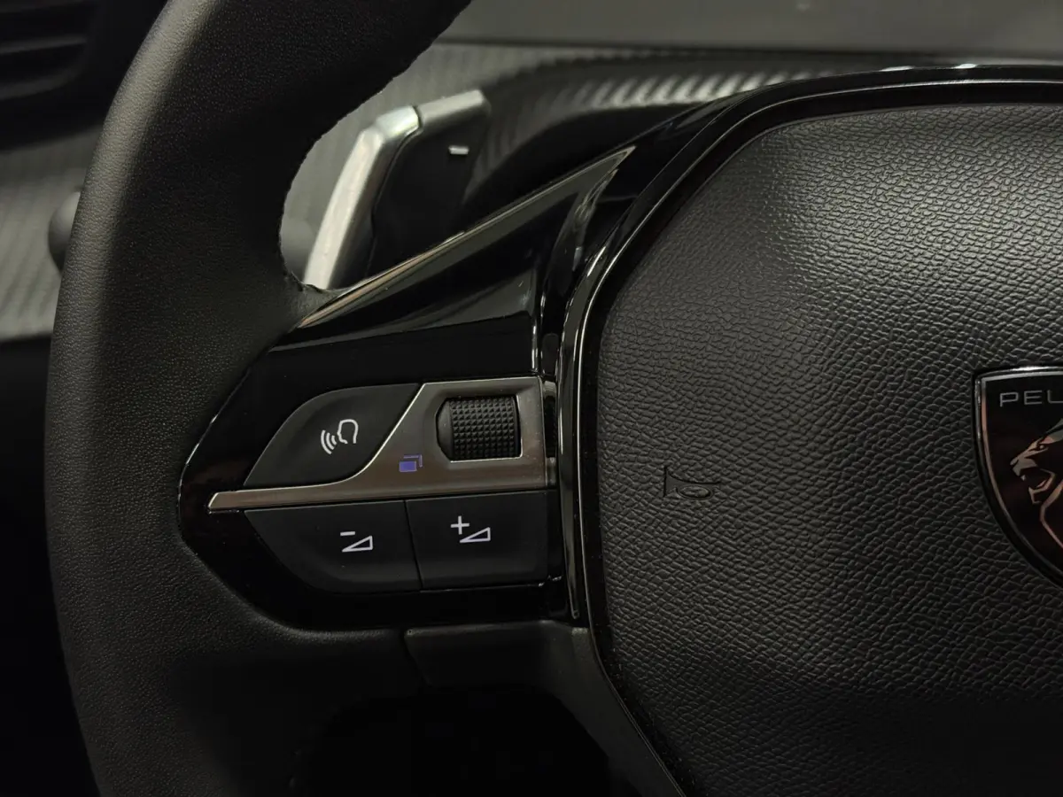 Allure Hybrid 100PK Aut.| Carbon | ACC | Virtual Cockpit | CarPlay | LED | PDC V+A