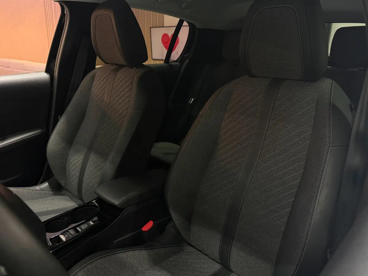 Allure Hybrid 100PK Aut.| Carbon | ACC | Virtual Cockpit | CarPlay | LED | PDC V+A