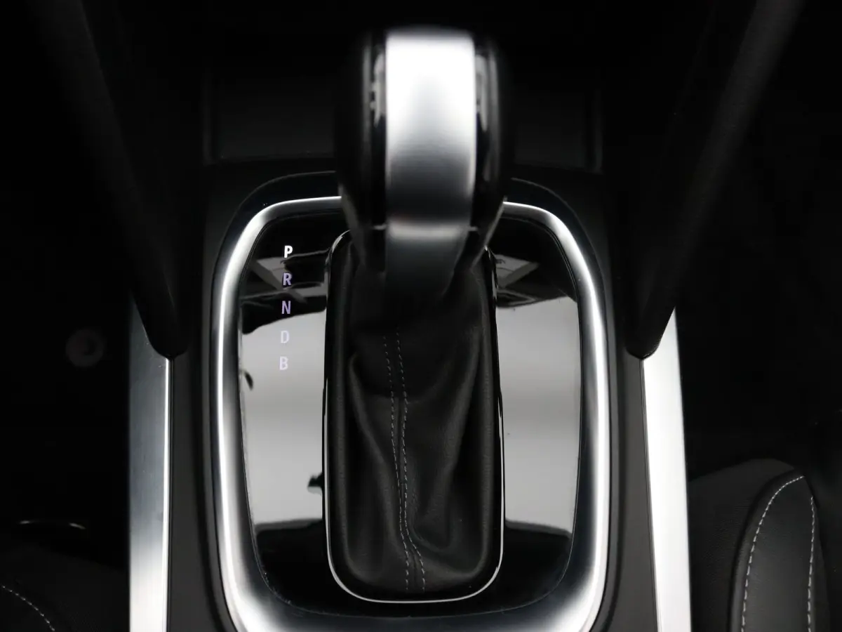 Plug-In Hybrid 160pk Intens Camera | Cruise | Navi | Parkeersens. v+a