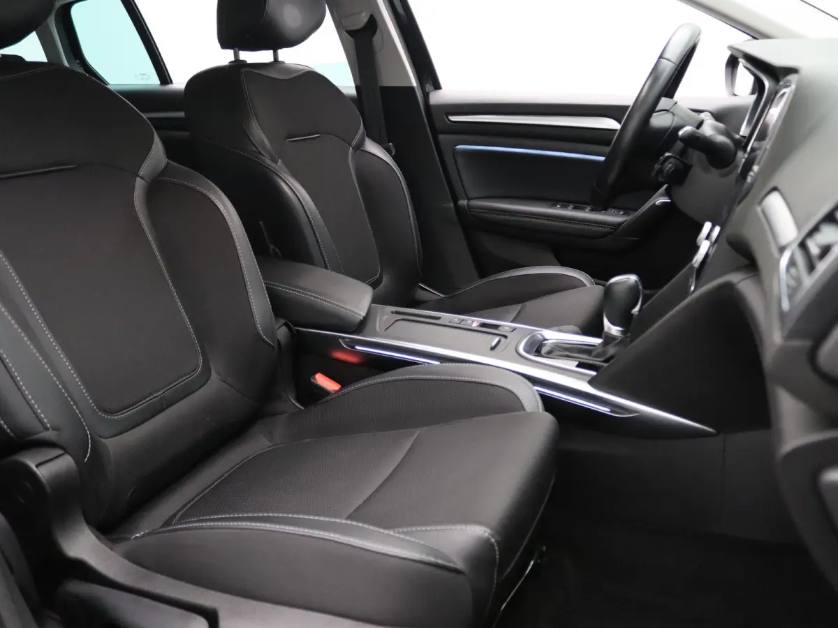 Plug-In Hybrid 160pk Intens Camera | Cruise | Navi | Parkeersens. v+a
