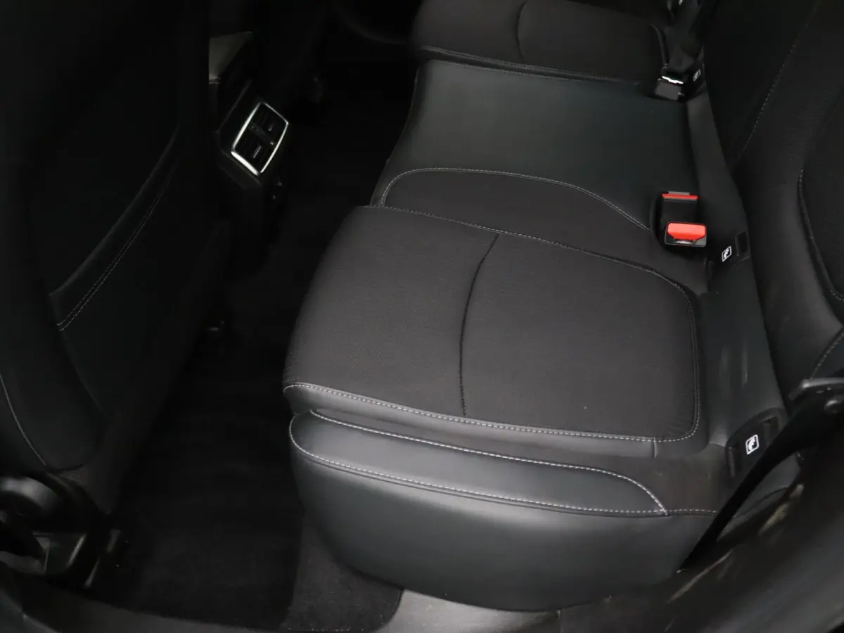 Plug-In Hybrid 160pk Intens Camera | Cruise | Navi | Parkeersens. v+a