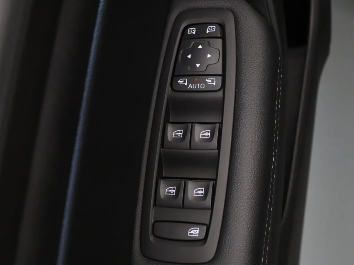 Plug-In Hybrid 160pk Intens Camera | Cruise | Navi | Parkeersens. v+a