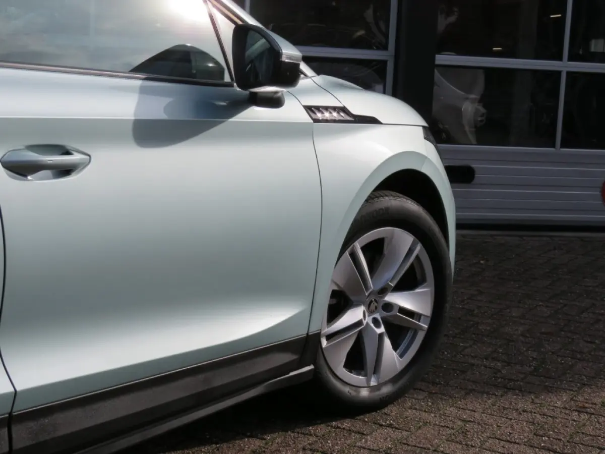 iV60 BNS EDITION / soh89% / Navi / Carplay / BOVAG garantie