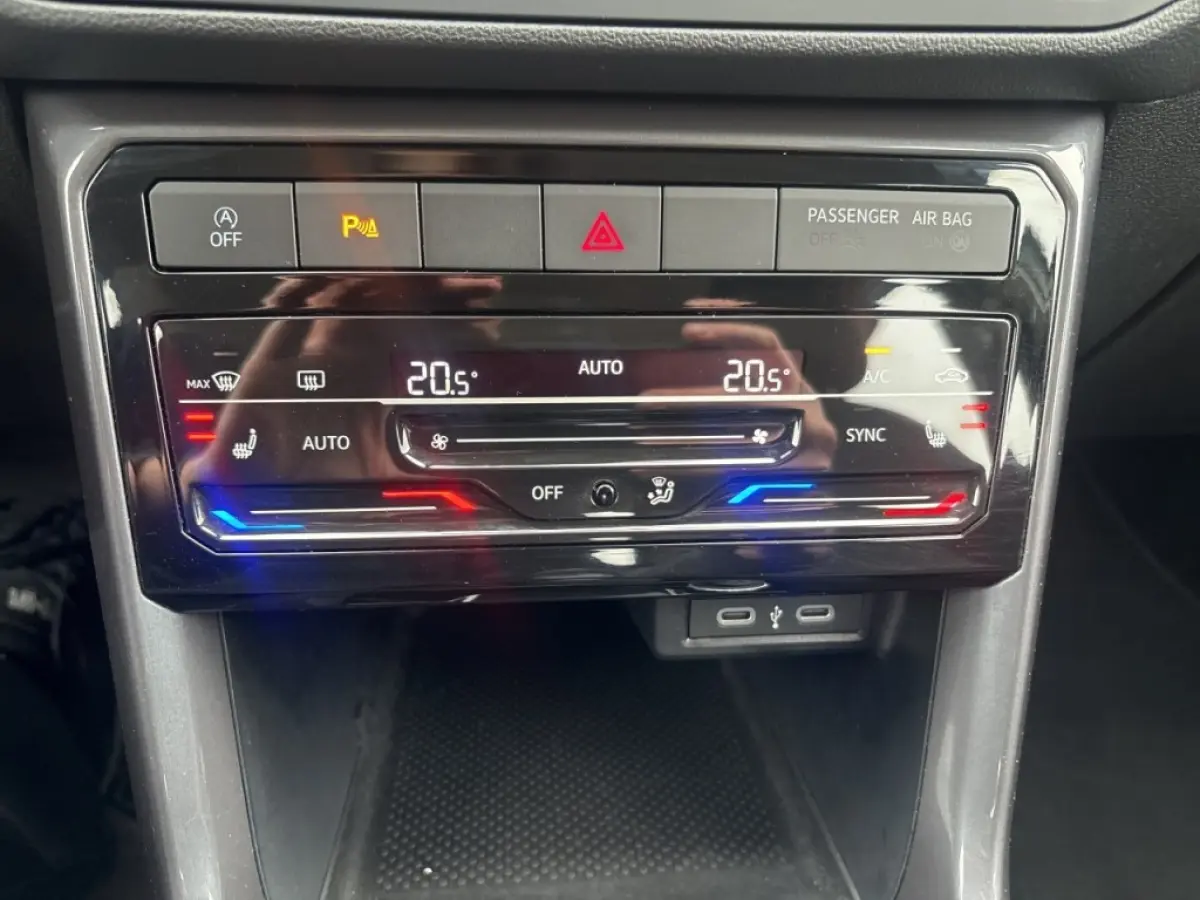 1.0 TSI STYLE PDC/CLIMA/LED/STOELVERW/CARPLAY