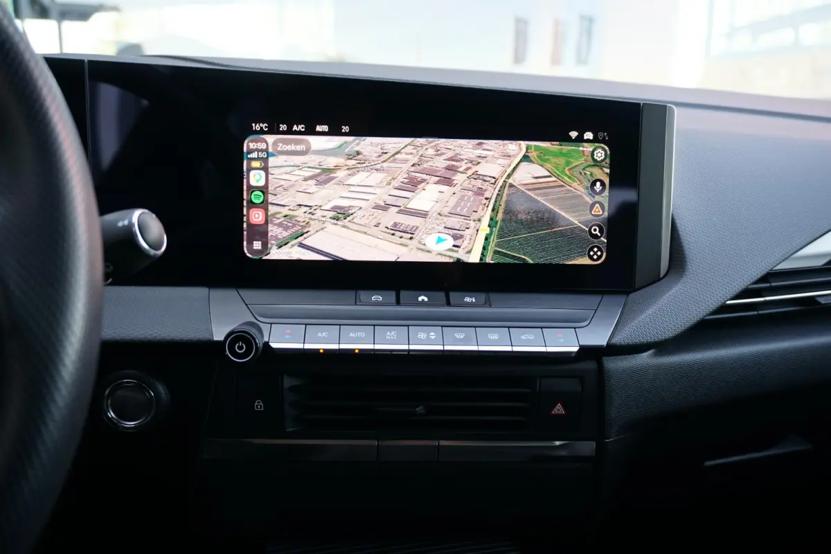 1.6 Hybrid Business Elegance 180pk *INCL BTW* + AGR STOEL / CAMERA / KEYLESS / APPLE CARPLAY
