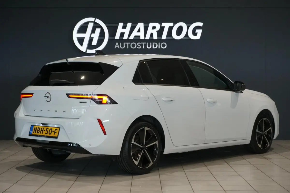 1.6 Hybrid Business Elegance 180pk *INCL BTW* + AGR STOEL / CAMERA / KEYLESS / APPLE CARPLAY