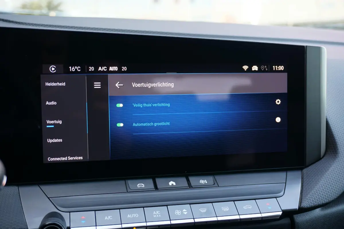 1.6 Hybrid Business Elegance 180pk *INCL BTW* + AGR STOEL / CAMERA / KEYLESS / APPLE CARPLAY