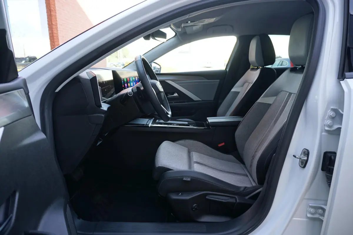 1.6 Hybrid Business Elegance 180pk *INCL BTW* + AGR STOEL / CAMERA / KEYLESS / APPLE CARPLAY