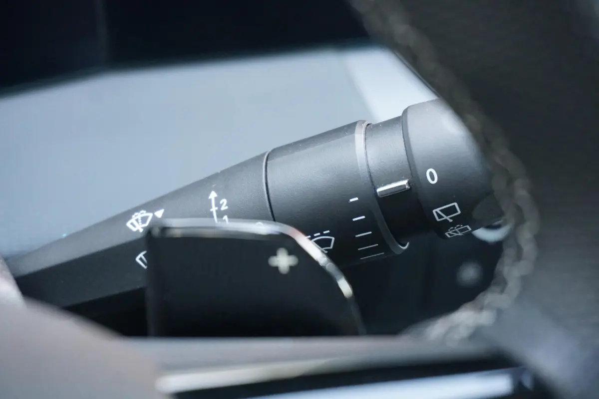 1.6 Hybrid Business Elegance 180pk *INCL BTW* + AGR STOEL / CAMERA / KEYLESS / APPLE CARPLAY