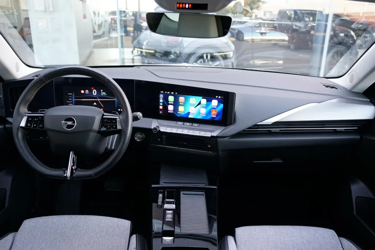 1.6 Hybrid Business Elegance 180pk *INCL BTW* + AGR STOEL / CAMERA / KEYLESS / APPLE CARPLAY