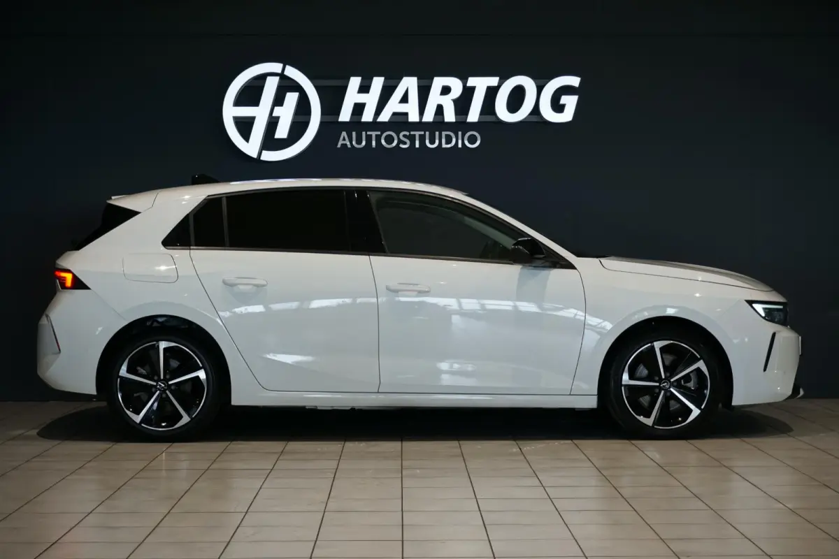 1.6 Hybrid Business Elegance 180pk *INCL BTW* + AGR STOEL / CAMERA / KEYLESS / APPLE CARPLAY