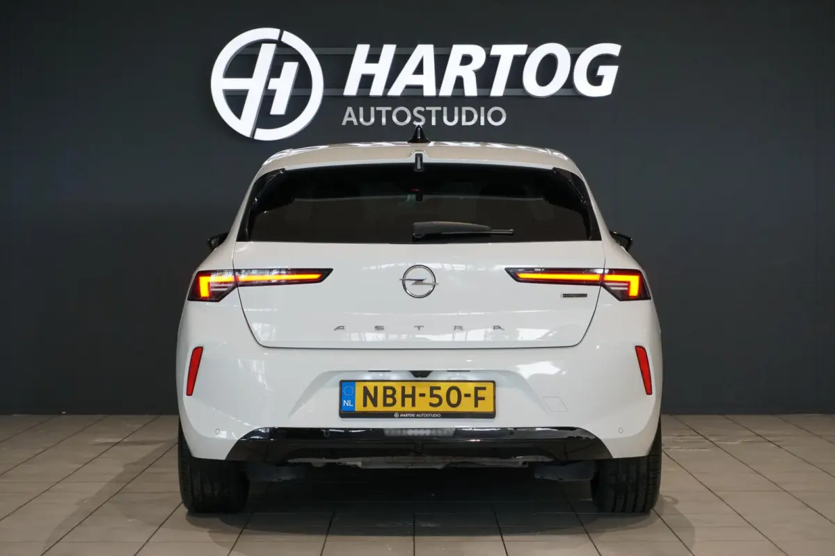 1.6 Hybrid Business Elegance 180pk *INCL BTW* + AGR STOEL / CAMERA / KEYLESS / APPLE CARPLAY