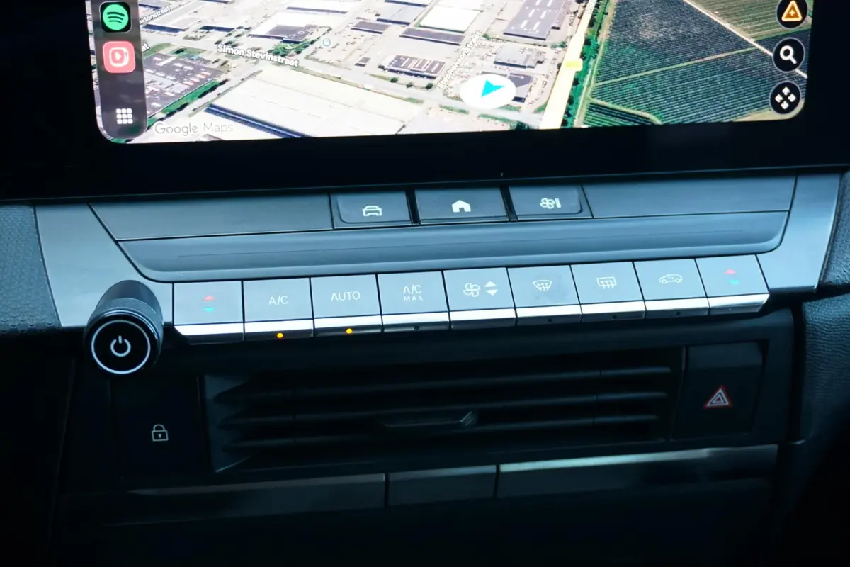 1.6 Hybrid Business Elegance 180pk *INCL BTW* + AGR STOEL / CAMERA / KEYLESS / APPLE CARPLAY