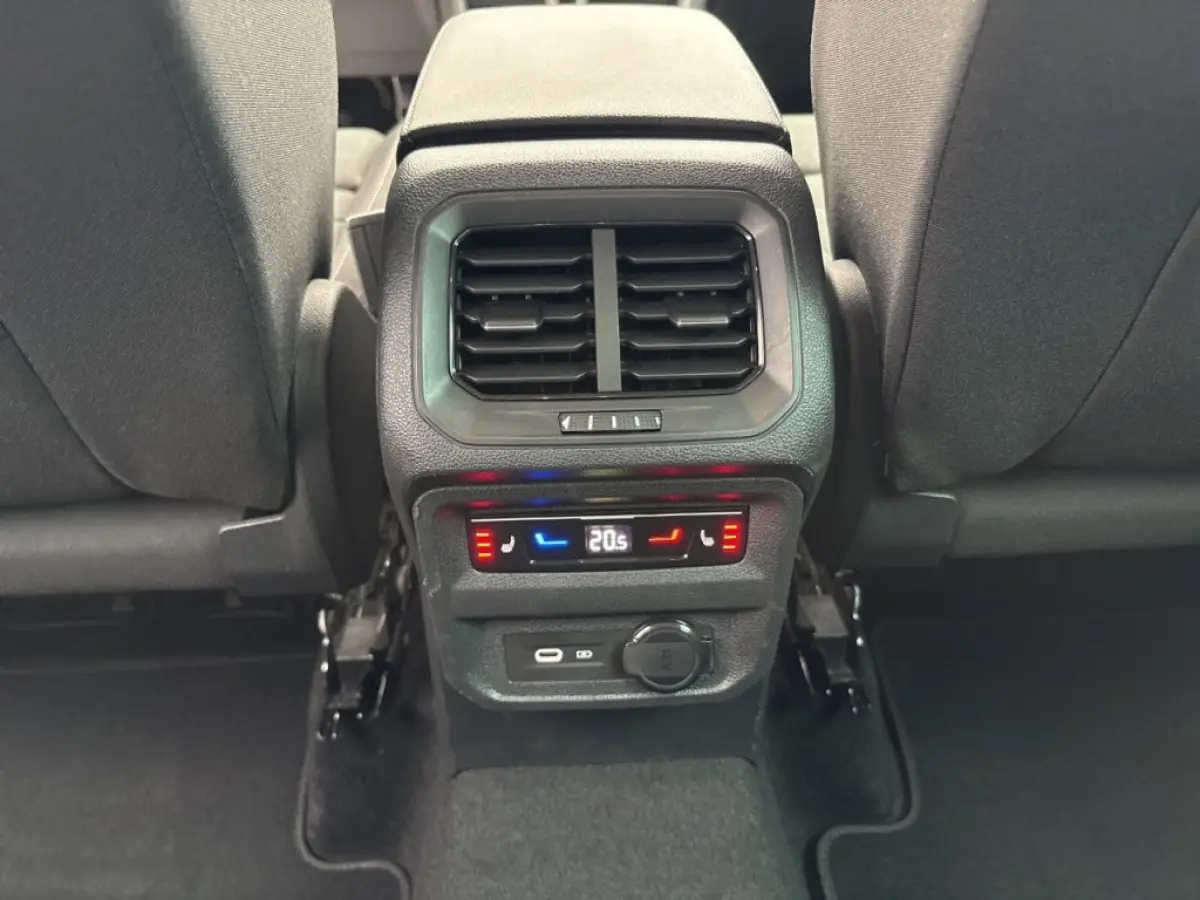 1.4 TSI eHYBRID ELEGANCE TREKHAAK/360CAM/E-KLEP/ACC/STOEL+STUURVERW