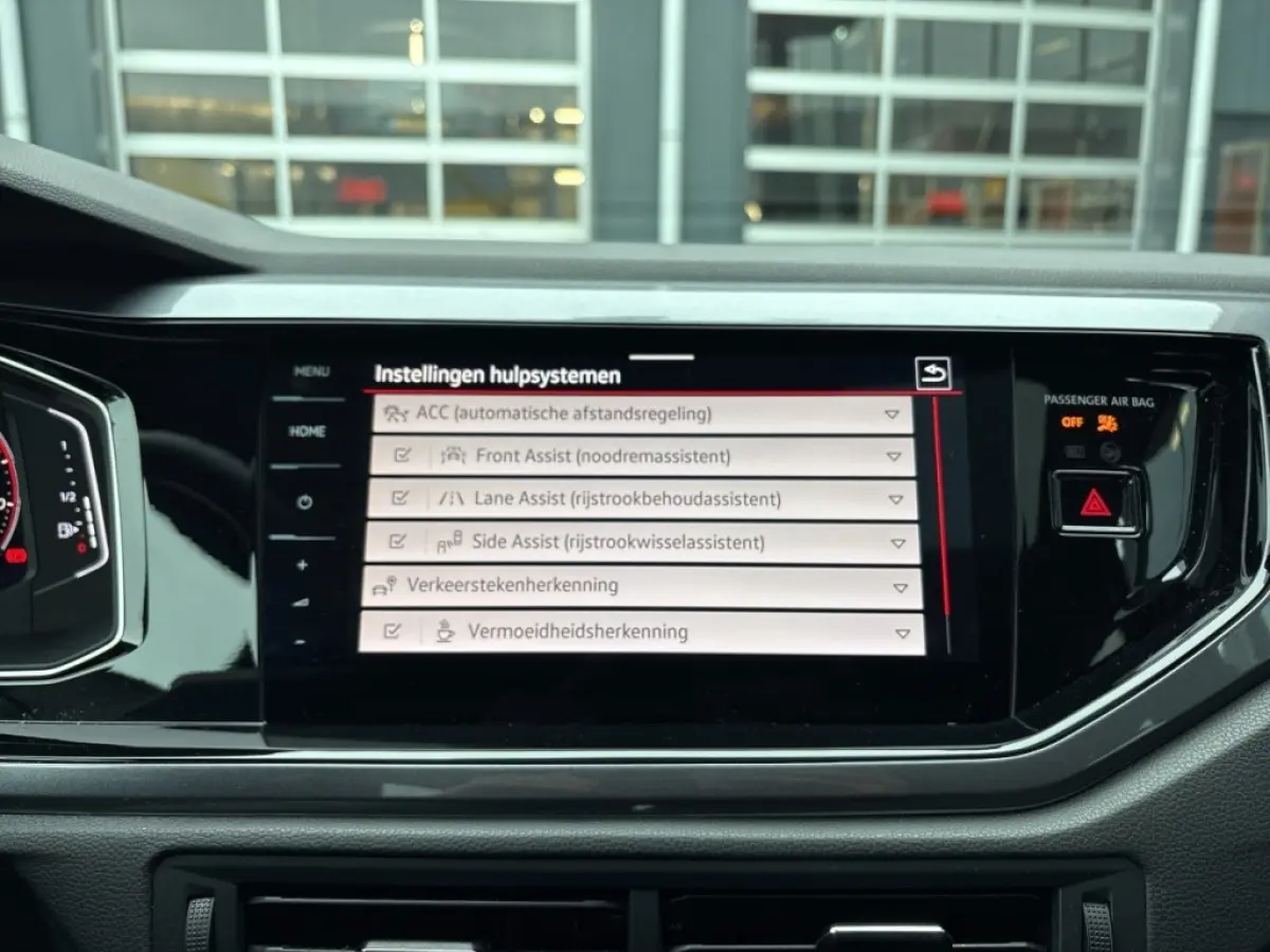 2.0 TSI DSG GTI PANO-DAK/CAMERA/ACC/BEATS/IQ-LIGHTS/STOELVERW/CARPLAY