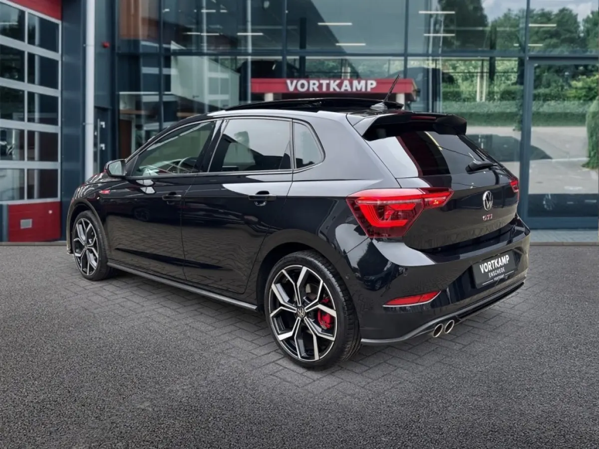 2.0 TSI DSG GTI PANO-DAK/CAMERA/ACC/BEATS/IQ-LIGHTS/STOELVERW/CARPLAY
